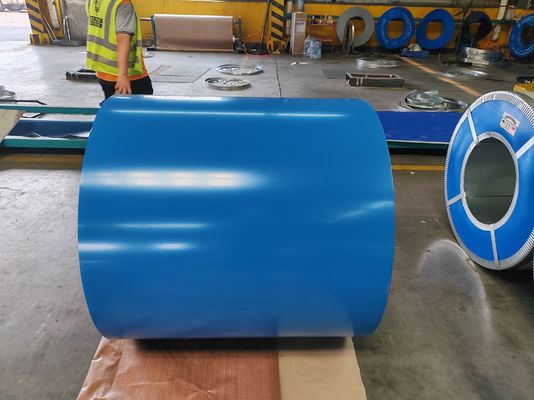 kopen PVDF Voorgelakte Kleurenstaalrol 700–1250 mm Breed met 180–320 MPa Vloeigrens voor Bouwpanelen en Exterieur Beplating online manufacture