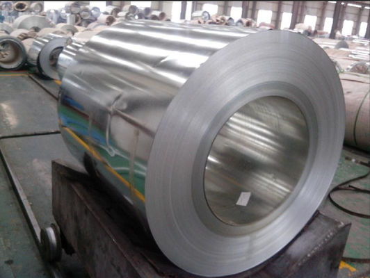 kopen Industriële warm gedompelde gegalvaniseerde stalen spoel met een breedte van 1000 ∼1250 mm, een sterkte van 195 ∼420 MPa en een verlenging van 12 ∼25% online manufacture