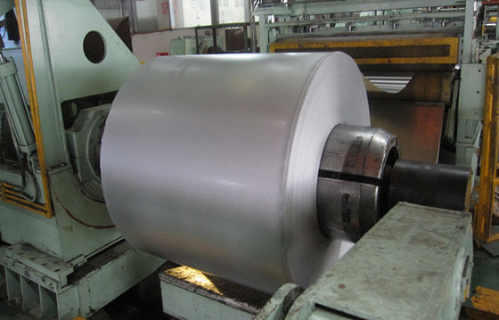 kopen Regelmatige Spangle Hot Dip Galvanized Steel Coil met 800 ∼ 1500 mm breedte voor containerplaten en constructiepanelen online manufacture