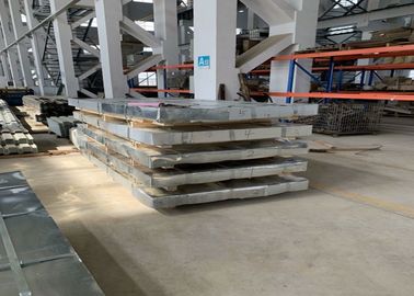 kopen Zink van Jis G3302 van de zinkdeklaag bedekte het Hete Ondergedompelde Gegalvaniseerde Staalplaat met een laag online manufacture