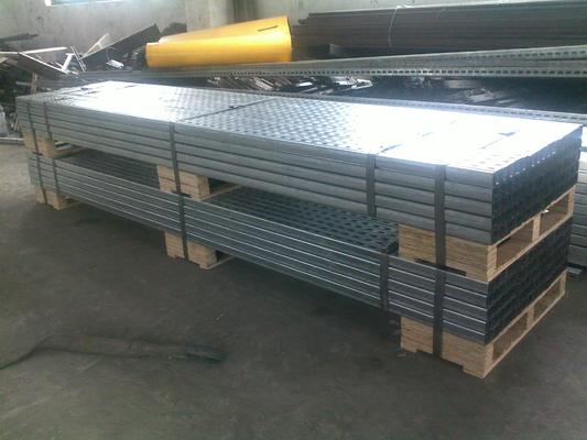 kopen JIS G3101 SS400 Voorgegalvaniseerd en warm gedompeld gegalvaniseerd staal C-kanaal online manufacture
