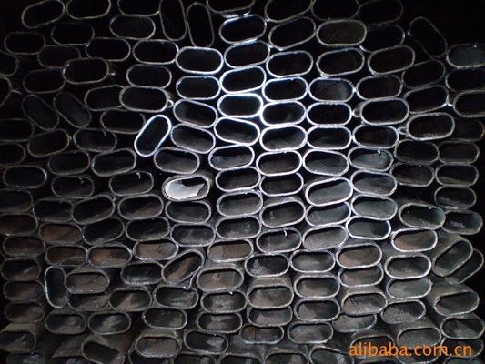 kopen 5.8M / 6M ASTM A53 BS1387 DIN2244 gegalvaniseerde geoliede zwarte ERW gelaste stalen buizen online manufacture