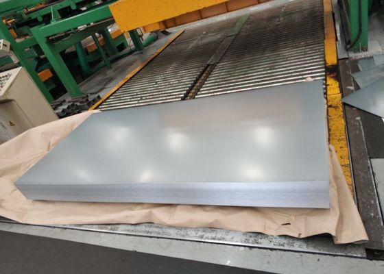 kopen Q235 YX75-200-600 Warm gedompeld gegalvaniseerd dakblad 40?? 275 g/m2 voor industriële dakbedekking en bekleding online manufacture
