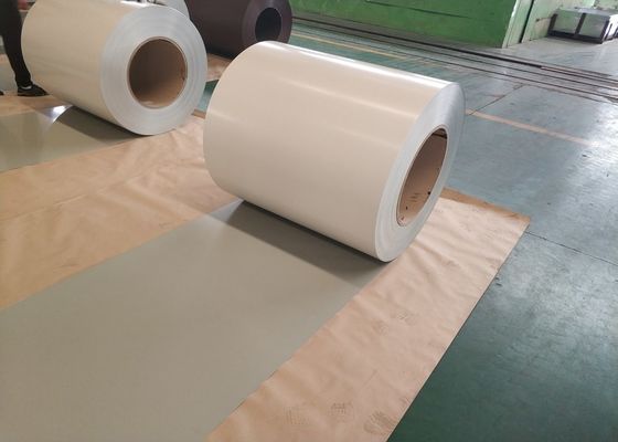 kopen JIS G3312 PPGI Voorgelakte Kleurenstaalrol met 1000 mm Breedte en 10–20 µm Topcoating voor Dakbedekking en Constructiepanelen online manufacture
