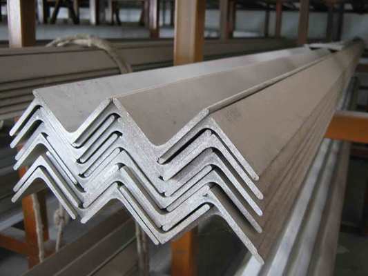kopen ASTM A36 EN 10025 S275JR Q235 Stalen hoek met aangepaste gelijke of ongelijke hoek online manufacture