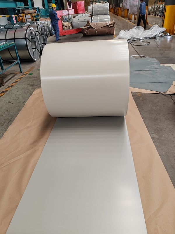 1,2 mm voorgelakt gekleurd staalrol met 180–320 MPa vloeigrens en 10–25 µm toplaag voor hekpanelen