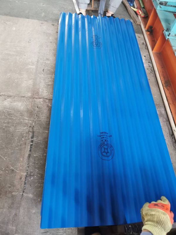 Gegalvaniseerde gegolfde metalen dakplaten 0,14 ∼1,50 mm met 30 ∼275 g/m2 zinkcoating voor dak- en wandpanelen