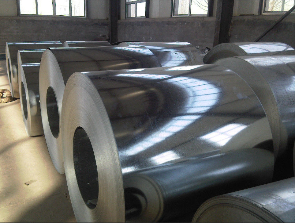 Hoge sterkte warm gedompelde gegalvaniseerde stalen spoel Z60  Z275 voor industriële verwerking en fabricage
