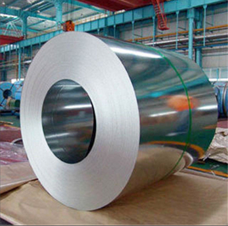 Zeewaardig verpakte thermisch verzinkte stalen spoel Z60-Z275 met een breedte van 1000-1250 mm voor industriële fabricage en exportlevering