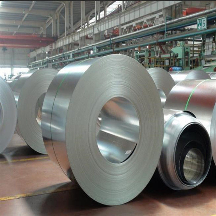 Zeewaardig verpakte thermisch verzinkte stalen spoel Z60-Z275 met een breedte van 1000-1250 mm voor industriële fabricage en exportlevering