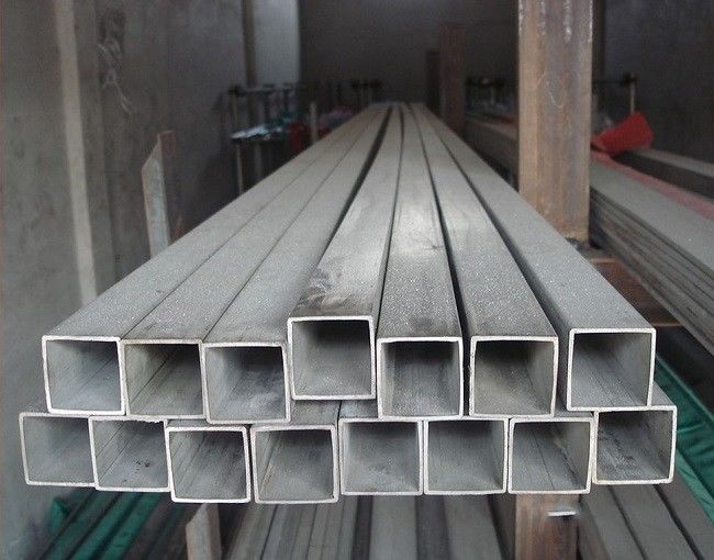 Ronde vierkant rechthoekige gegalvaniseerde of geoliede ERW-geweldde stalen buizen voor structurele en industriële toepassingen