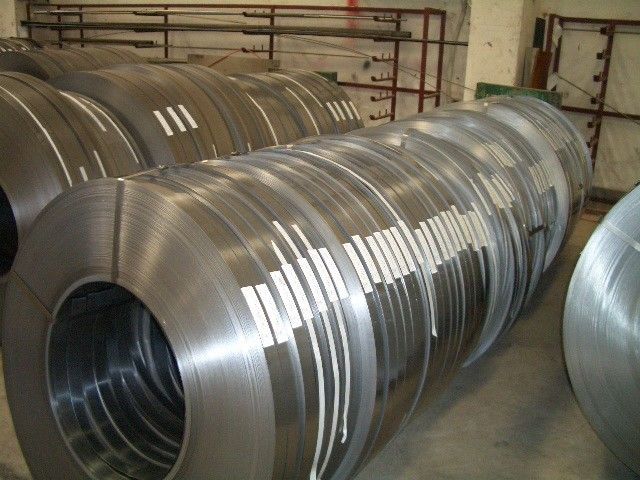 304 / 316 / 430 koudgewalste stalen band in spoel met 2B / BA-afwerking, 7 mm - 350 mm breedte