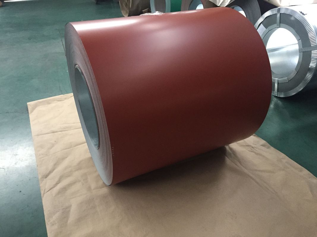 EN 10169 DX51D+Z Kleurbedekte stalen spoel 0,12 ∼1,20 mm 700 ∼1250 mm voor daken en panelen
