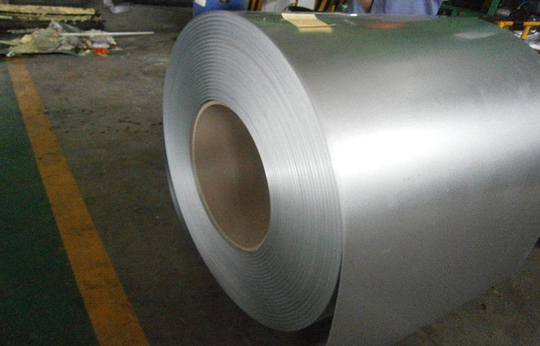 Zinkgecoate warmgedoopte gegalvaniseerde stalen spoel van 914 ∼1250 mm met 40 ∼275 g/m2 coating voor apparatuur, bouw en industrieel gebruik