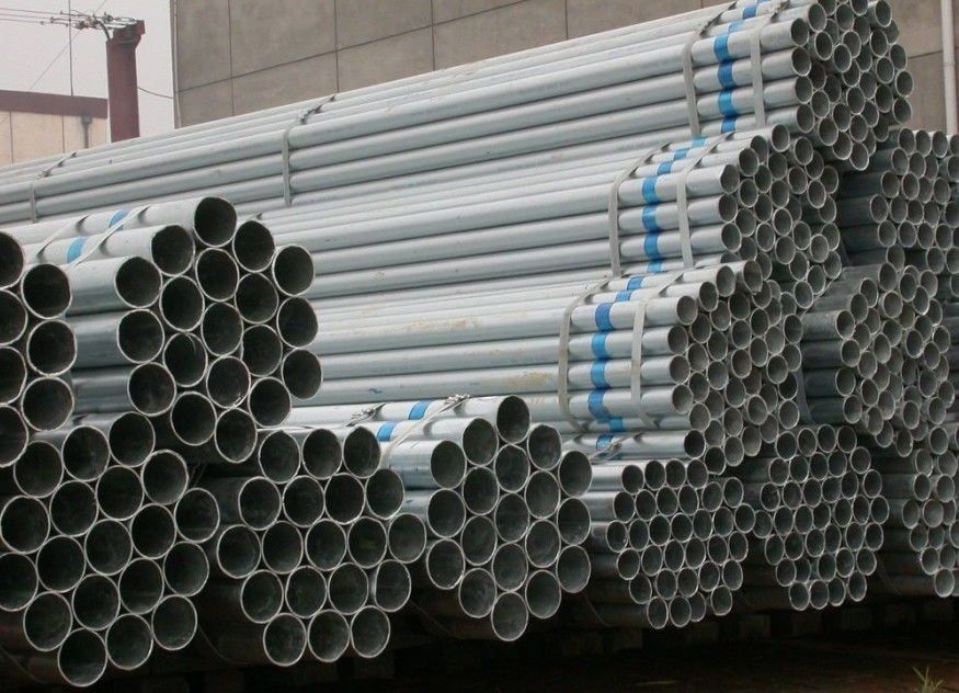 Ronde vierkant rechthoekige gegalvaniseerde of geoliede ERW-geweldde stalen buizen voor structurele en industriële toepassingen