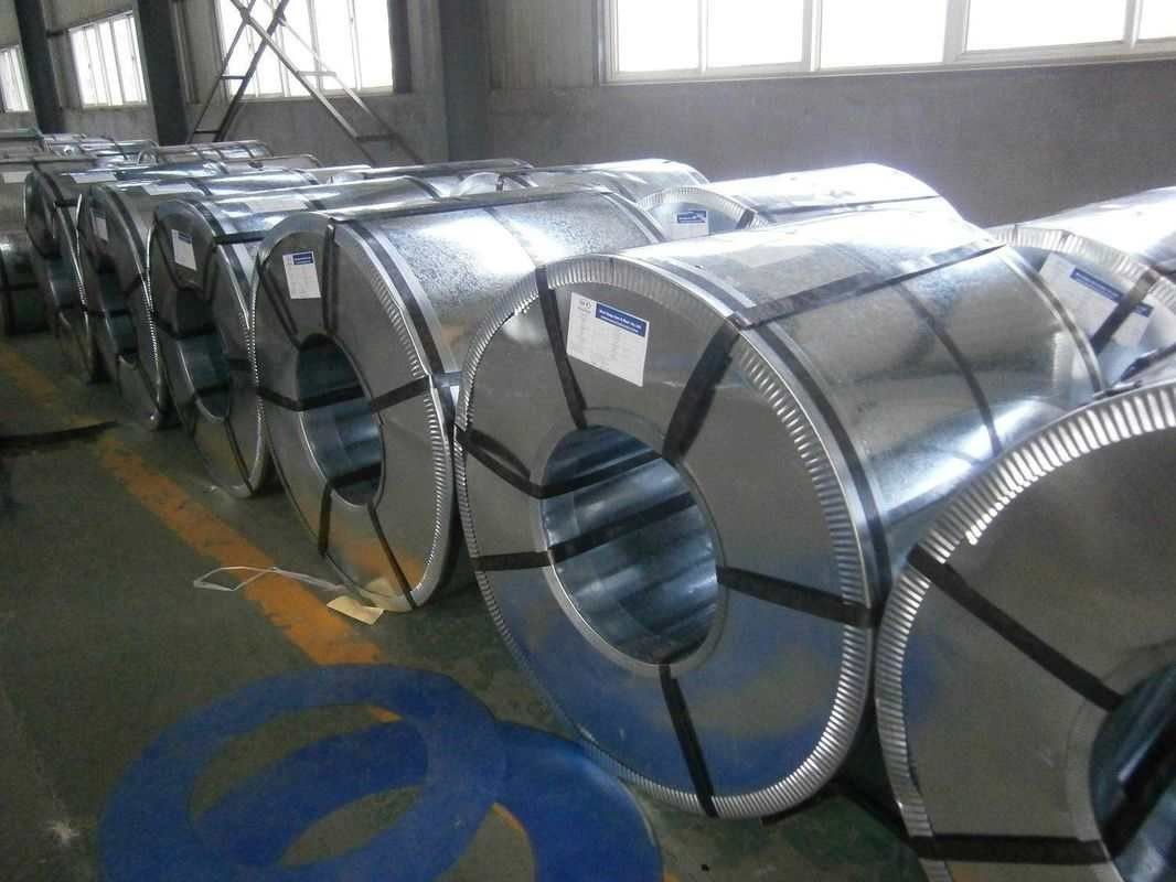 DX51D Warm gedompelde gegalvaniseerde stalen spoel met 40~450 g/m2 zinkcoating voor bouw en plaatverwerking