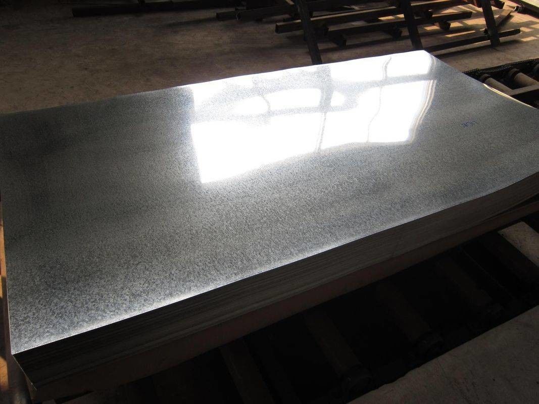 0.3?? 3.0mm Z60?? Z275 Big Spangle Hot Dip Galvanized Steel Sheet SGCC DX51D voor buitenmuur- en structuurtoepassingen