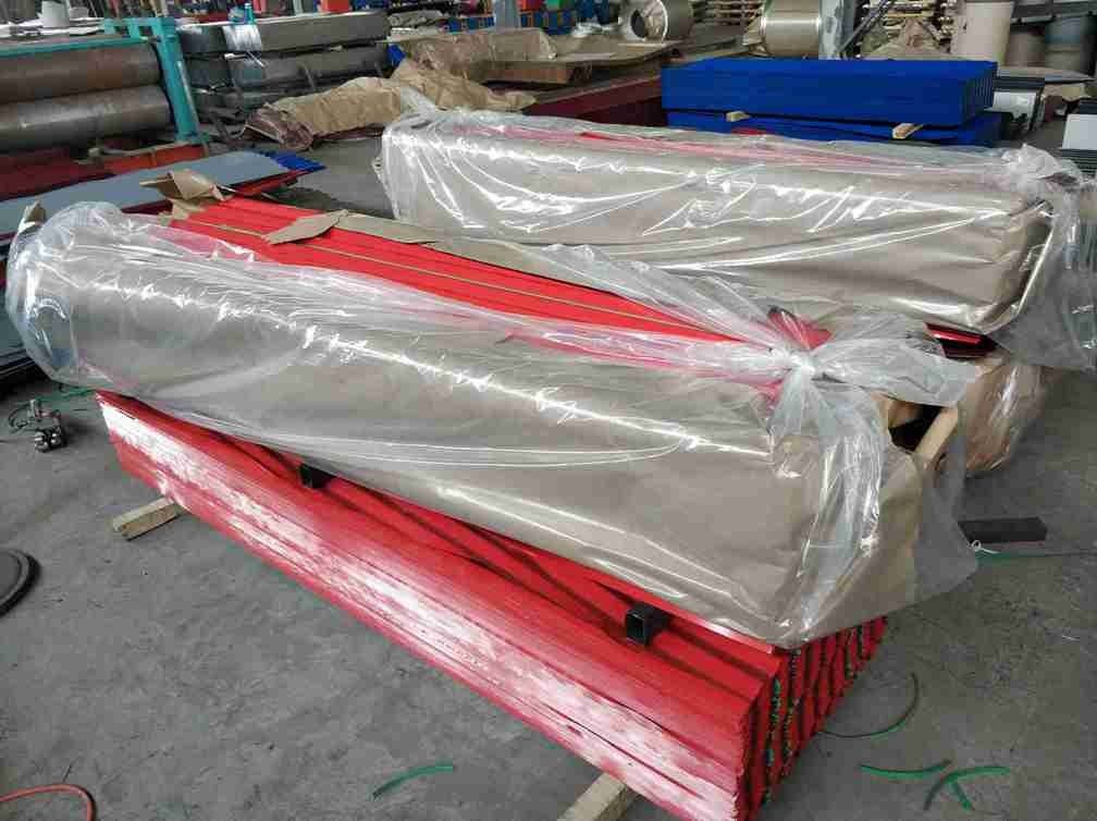 Structurele toepassingen Matt Finish golfmatige stalen dakplaten voor dak- en wandbekleding