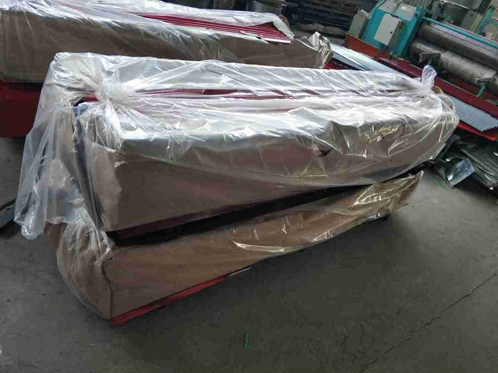 Kleurgecoate gegolfde metalen zijdepanelen voor dak- en wandbekleding