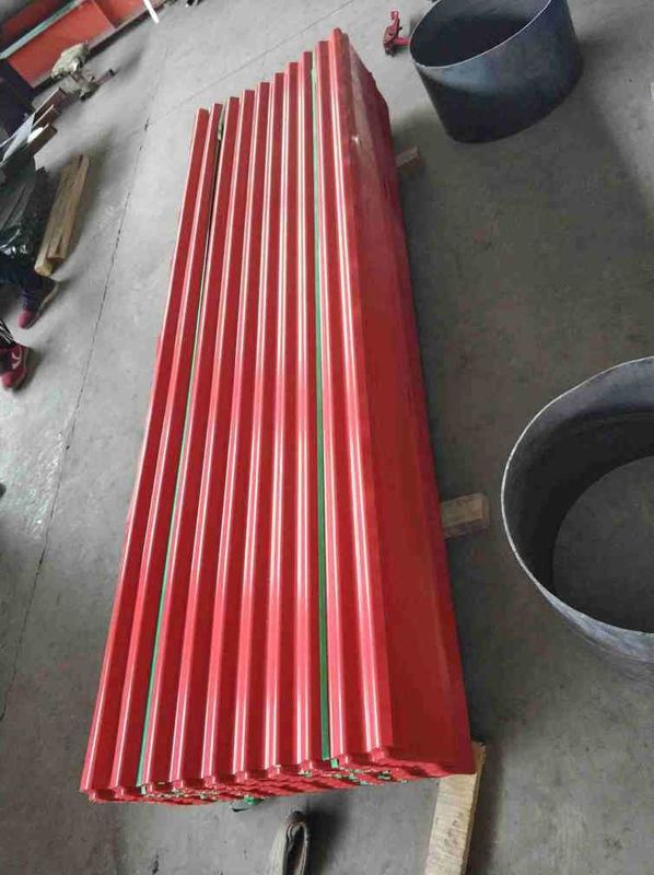 Kleurgecoate galvalume gegolfde stalen dakplaten 50 ≈ 180 g/m2 voor bouwmaterialen