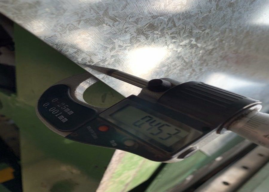 0.15·3.8mm JIS G3302 SGCC Warm gedompelde gegalvaniseerde staalplaat Z40·Z275 voor pijpleiding en constructie