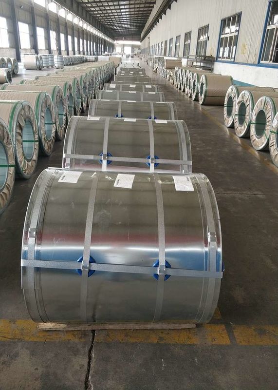 750–1250 mm voorgelakte gekleurde staalrollen met Z60–Z275 zinkcoating voor dakbedekking en bouwtoepassingen