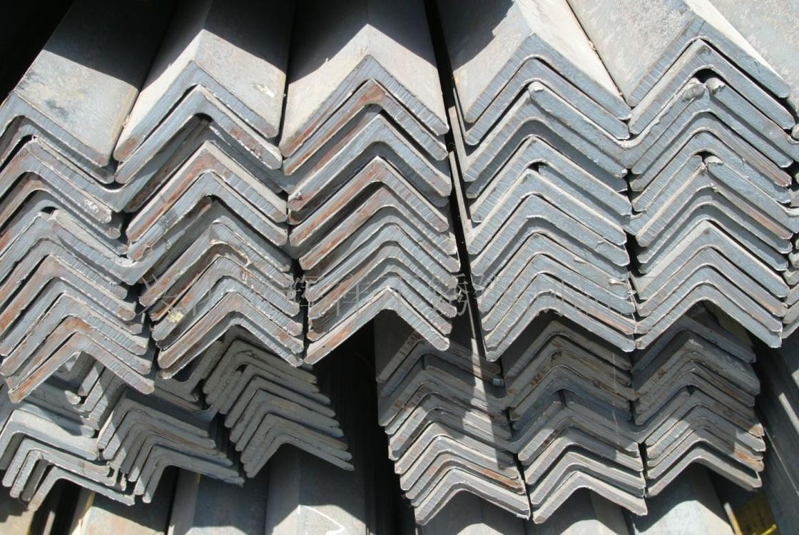 Custom lengte gelijk en ongelijk zacht staal hoekbalk voor structurele en industriële toepassingen